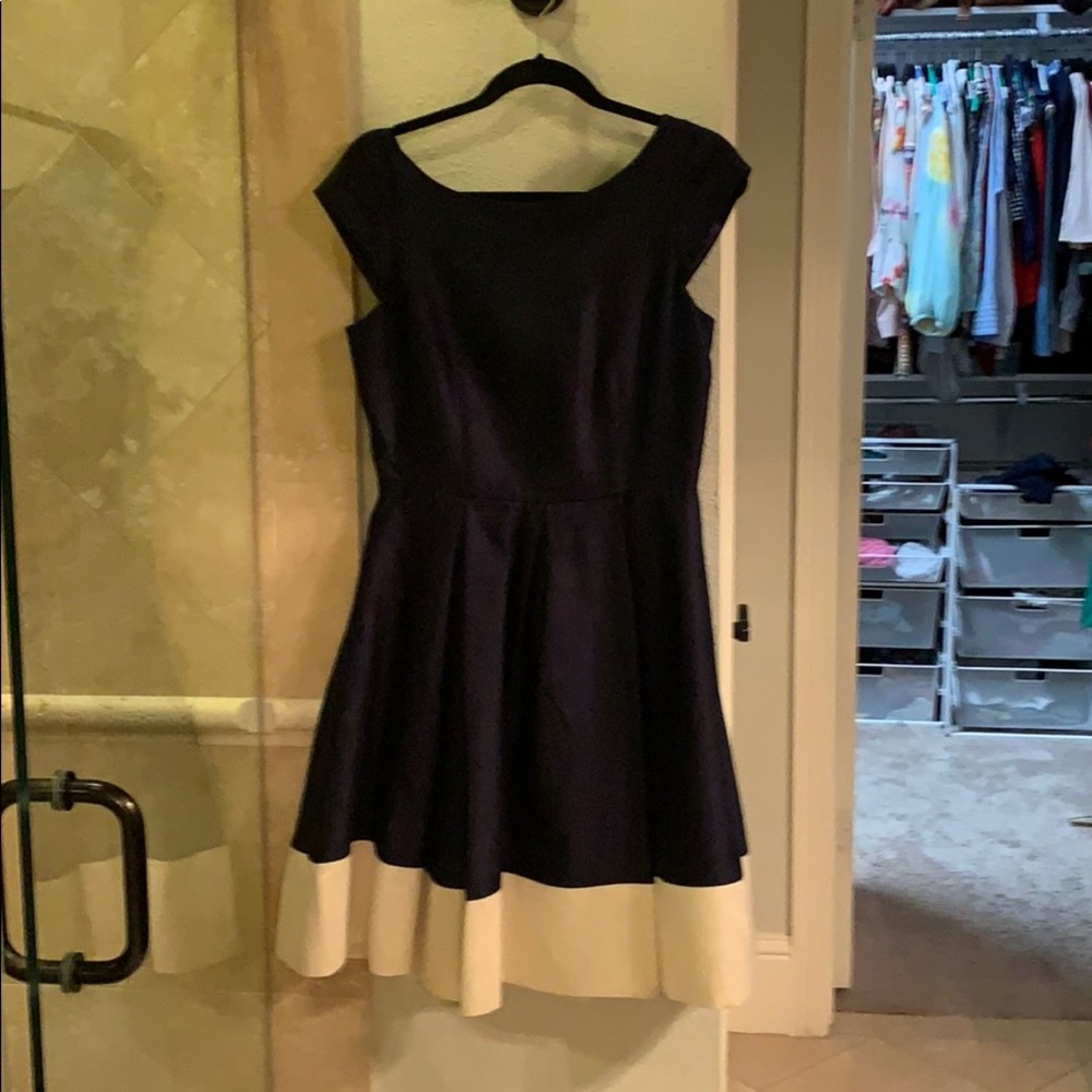 Kate Spade Navy and cream dress size 8 Never worn